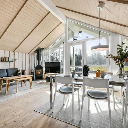 C11656-hemmet-laerkevaenget-23 Hemmet