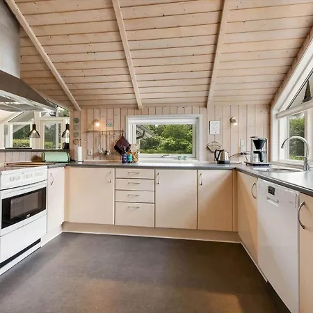 C11656-hemmet-laerkevaenget-23 *